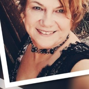 Meet your Posher, Donnis